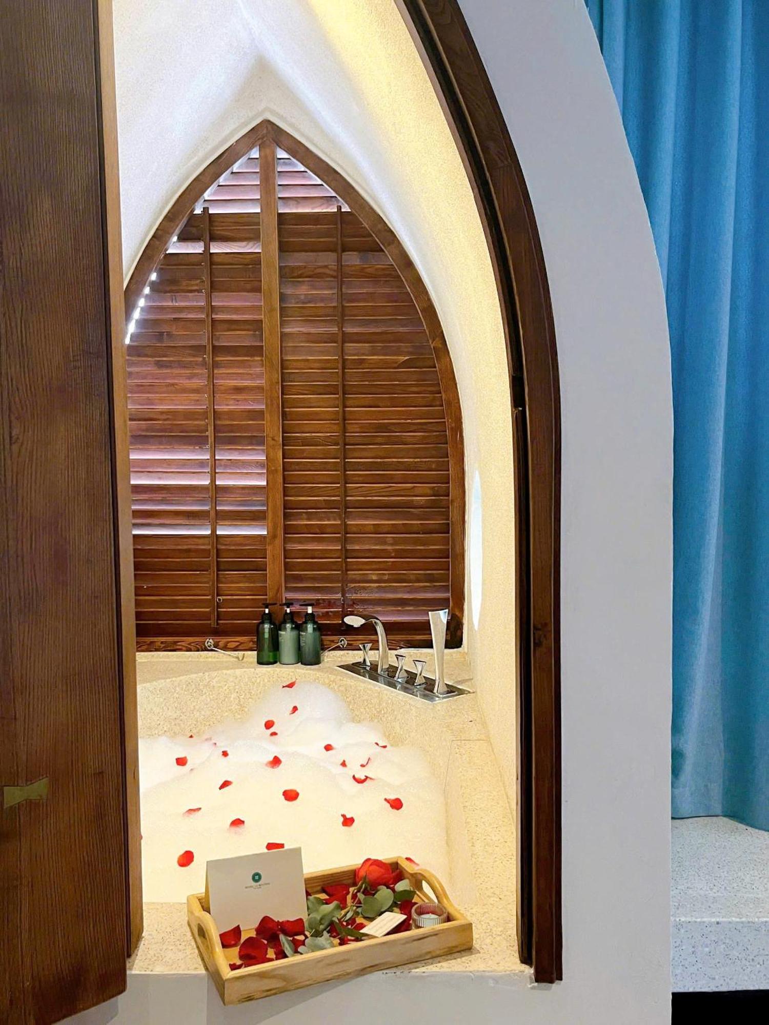 Hotel Le Bouton Дананг Екстериор снимка